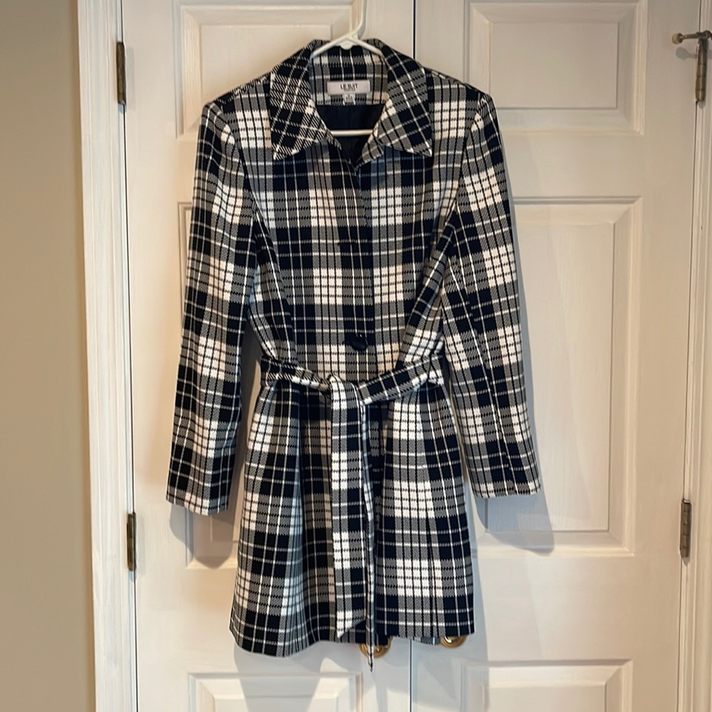 Black&white buffalo plaid suit jacket, 3 button front with matching tie waist